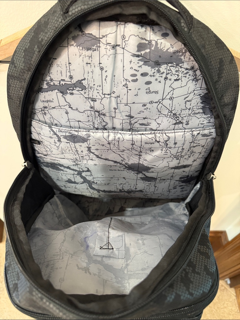 ๐๐ค๐ Harley-Davidson Backpack - Picture 6 of 14